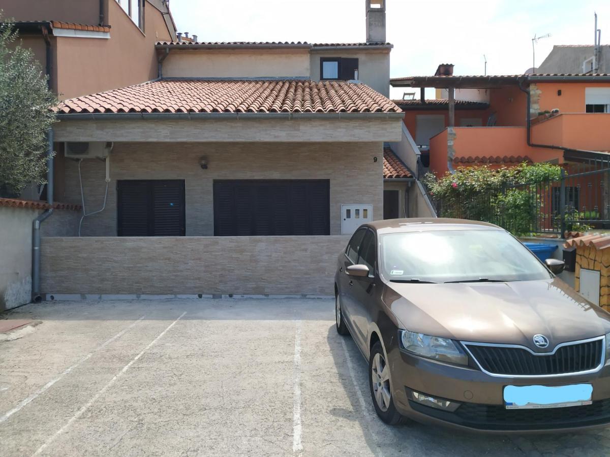 Apartments Zlatko Pula Exterior photo