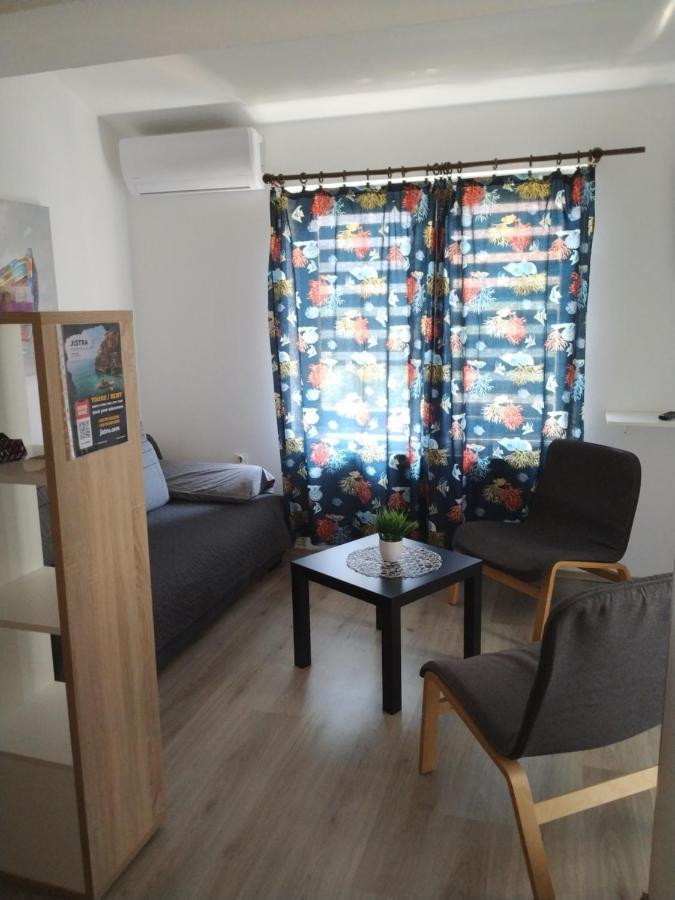 Apartments Zlatko Pula Exterior photo